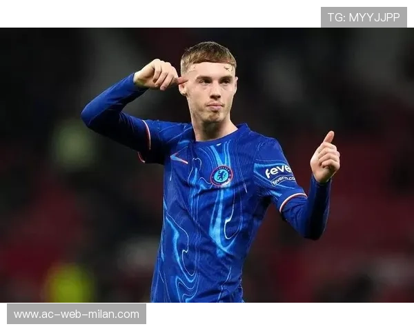 切尔西利用跑动制造空档，帕尔默推射扩大比分